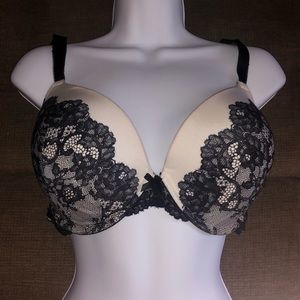 Victoria’s Secret push up bra 38D